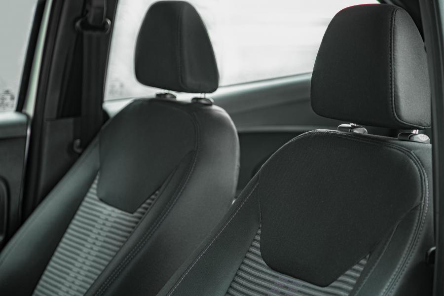 Интерьер Ford Figo Freestyle 2020 года  (фото 15 из 40)